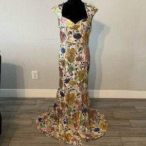NWOT SHEIN (FAERIESTY - XL) Formal Floral Sequence Gown